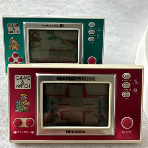 Elektroniske spill, Nintendo game & watch, Tomy Electronics, Gakken med flere