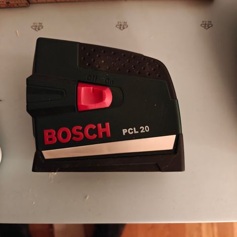 Bosch PCL20 krysslaserpass og teleskopstang