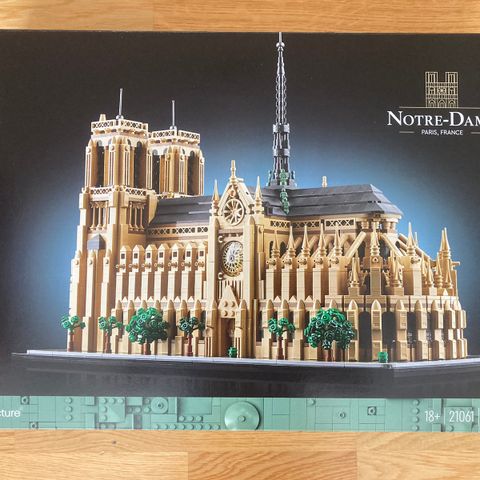 Lego Architecture 21061 Notre-Dame, Paris