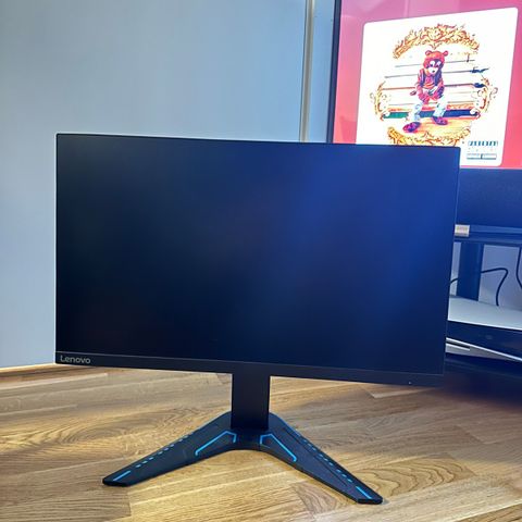 Lenovo Skjerm 165hz, 0,5ms