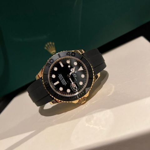 Rolex Yacht Master (226658) 42mm Gull m/Oysterflex