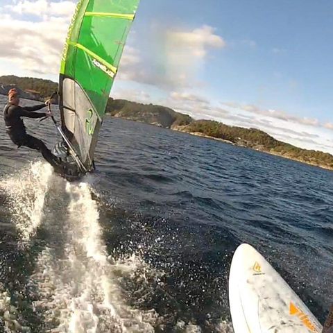 Patrik Slalom 140L og Loftsails RB 8.4 selges