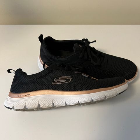 Skechers Air Cooled memory foam