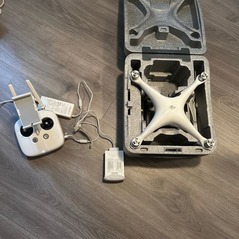 DJI PHANTOM 4 BILLIG DELER