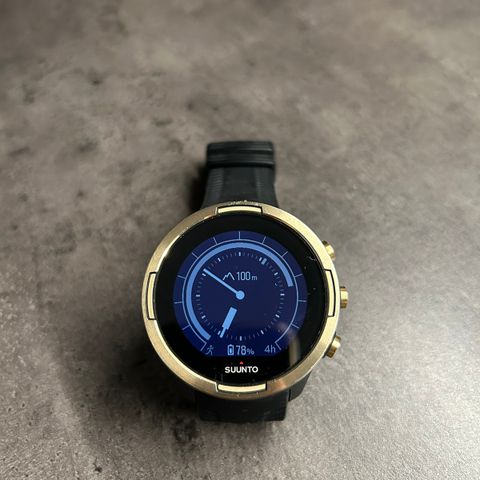 Suunto 9 Baro med pulsbelte og 2 ladere