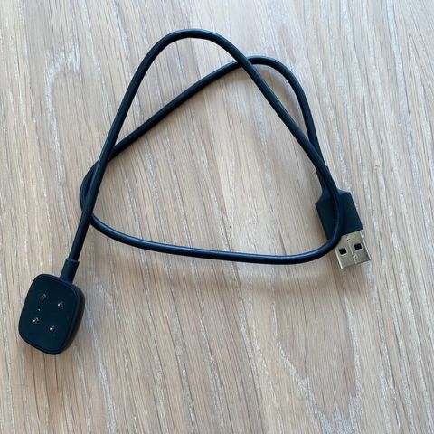 Ladekabel til Fitbit Versa 3/4 og Sense 1/2