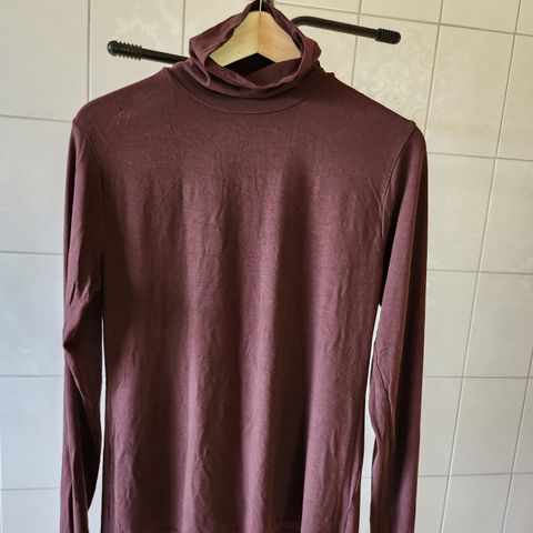 Genser med høy hals / longsleeve