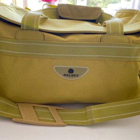 Delsey Paris Weekend bag og sekk