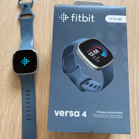 Fitbit versa 4