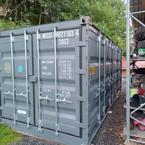 20 ft container