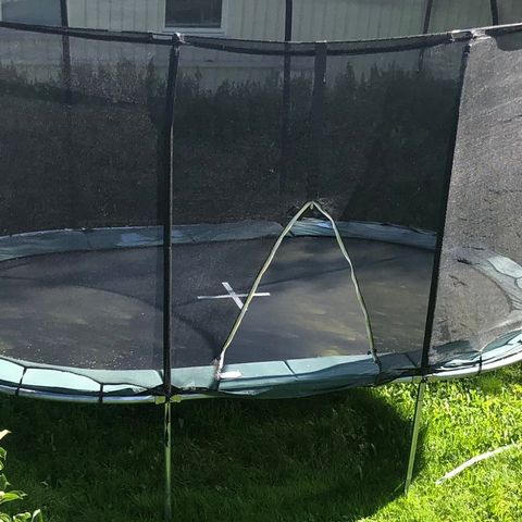 Trampoline