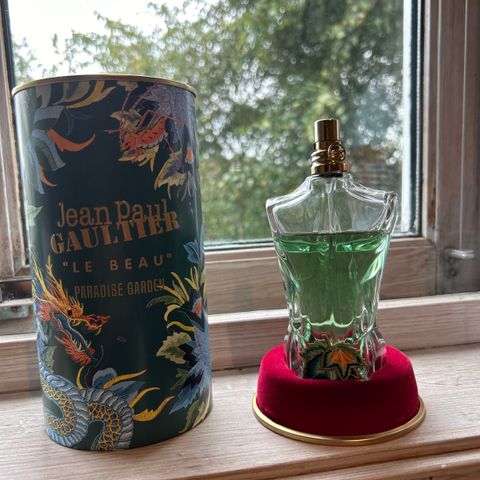 Jean Paul Gaultier le beau PARADISE GARDEN🌴. 125 ml ca 100 ml igjen