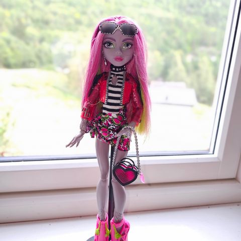 Monster high dukke