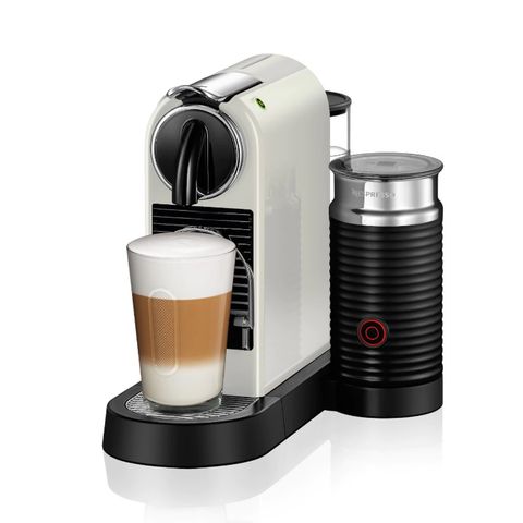 Strøken Nespresso Kaffemaskin med melkeskummer