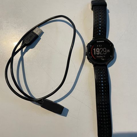 Garmin Forerunner 235