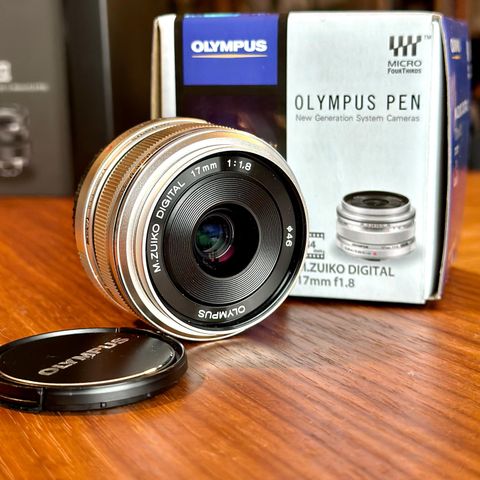 Olympus M.Zuiko 17mm f1.8