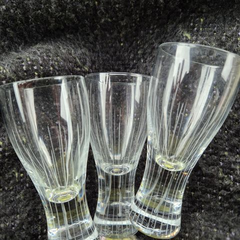 Samlat pris. 3 x Hadeland Tony 10 cm Glass A.J. Jutrem