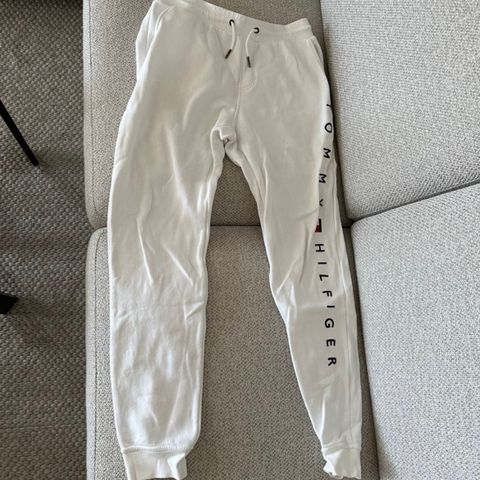 Hvit Sweatpants (Merke: Tommy Hilfiger)