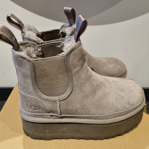 Ugg neumel platform