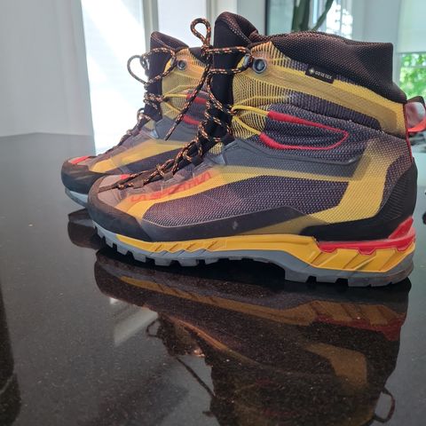 La Sportiva Trango Tech GTX Fjellstøvel Black/Yellow