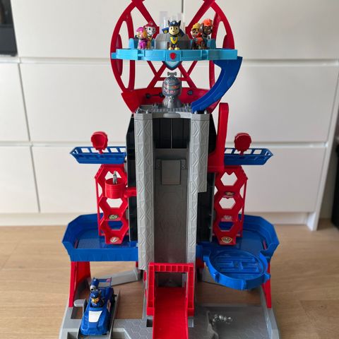 Paw patrone Ultimate City tower