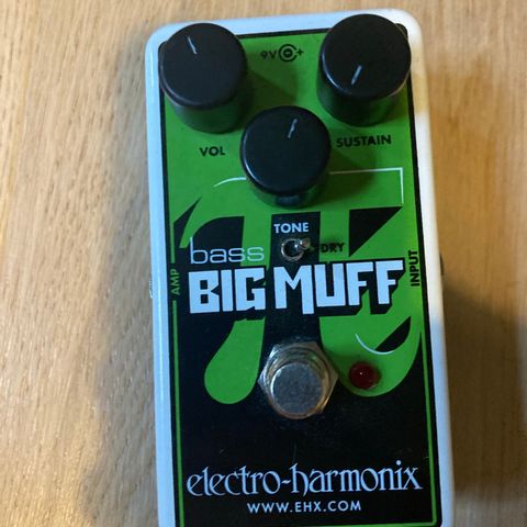 Big muff bass distortion