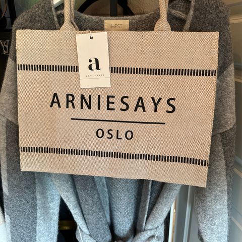 Arniesays rivera shopper farge ecru