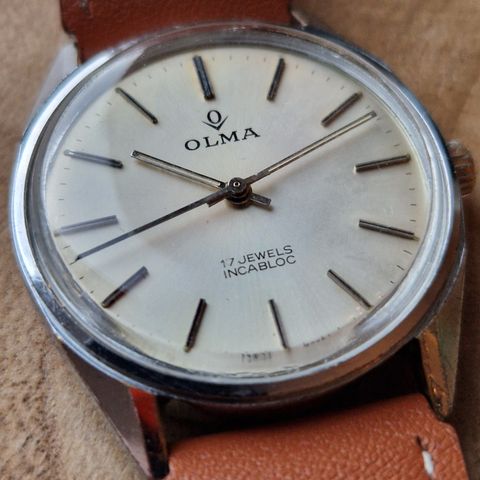 Olma Swiss Made vintage ca 1960 - 33 x 40 mm, trenger service