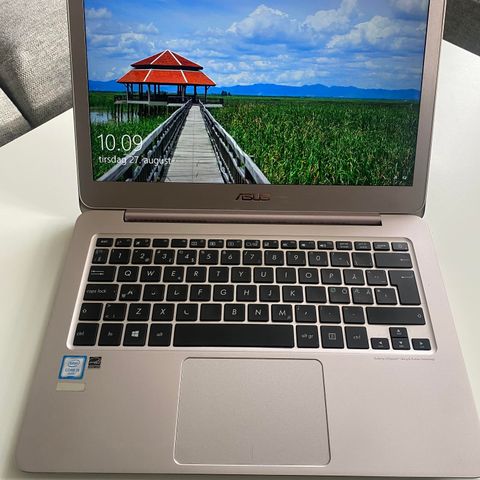 ASUS Zenbook (laptop/bærbar pc) selges BILLIG