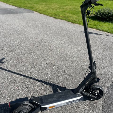 Electric Scooter Navee S60