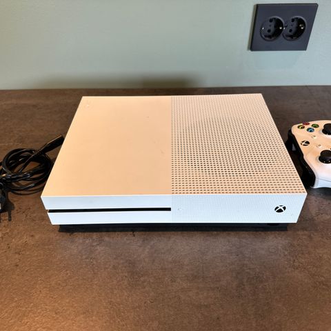 Xbox One S