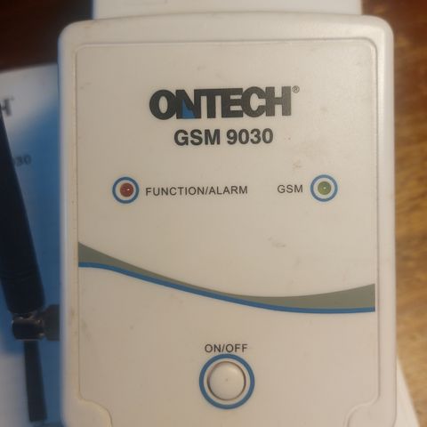 "Ring hytta varm" - GSM 9030 Styring for SIM-kort