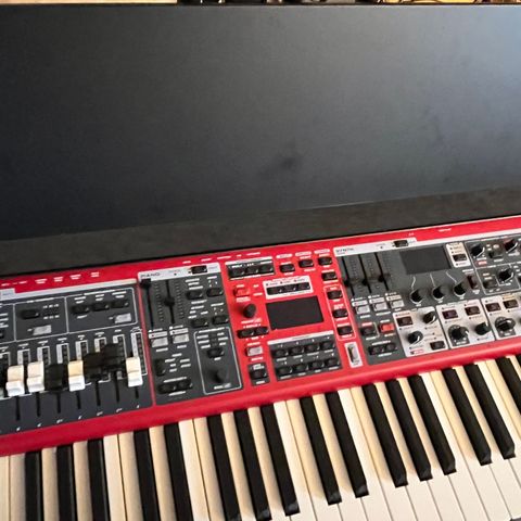 Nord Stage 4 88 inkl bag