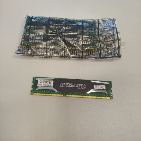 2x 4gb DDR3 ballistix 1600mhz ram