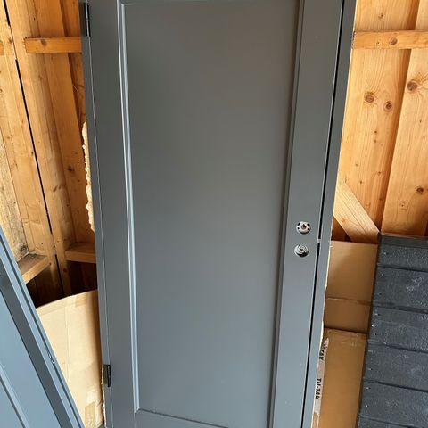 Dør 179 x 80 i fargen N7500