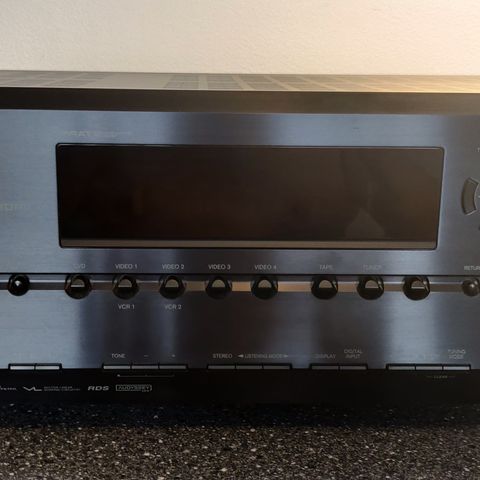 Onkyo receiver TX SR674E