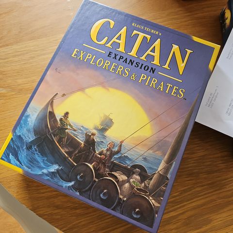 Catan Explorer and pirates