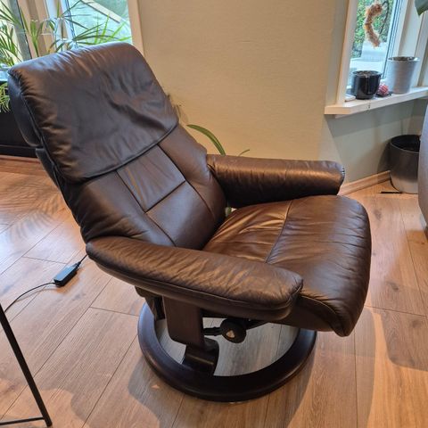 Stressless med krakk fra ekornes.