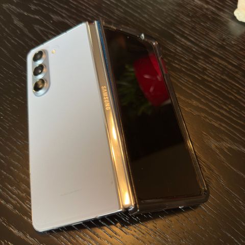 Galaxy Z Fold 5