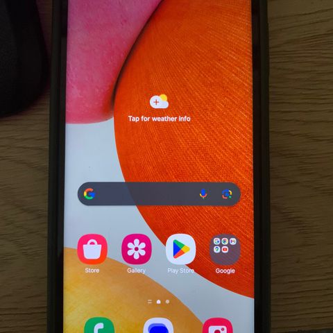 Samsung Galaxy A14 smarttelefon 4/128GB (sølv) selges