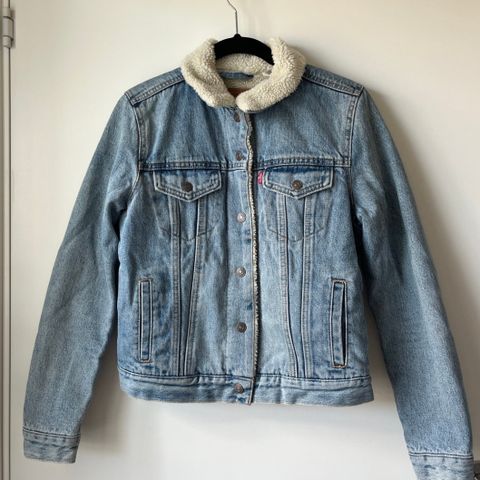 Levi’s sherpa