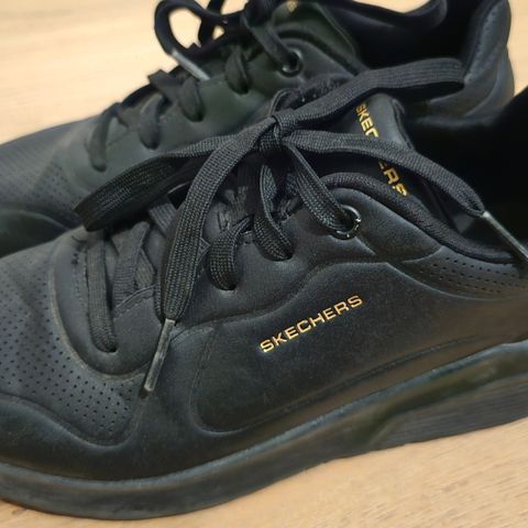 Joggesko sketchers str 36