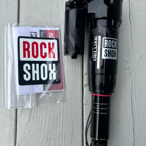 Helt ny RockShox Super Deluxe Ultimate RC2T bakdemper - trunnion 205 x 65mm