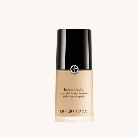 Armani - Luminous Silk Foundation 4