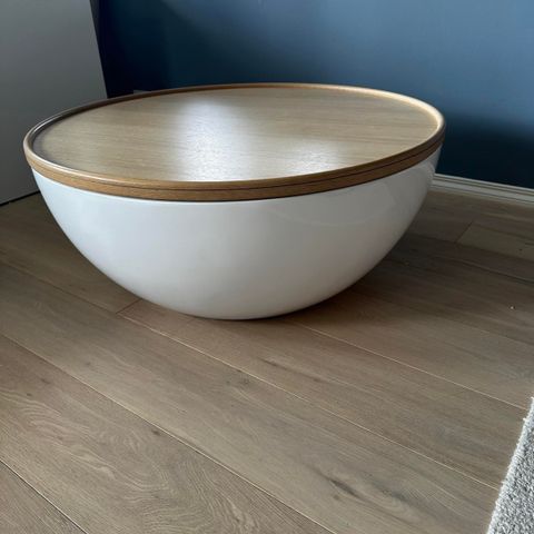 Bowl bord fra Bolia