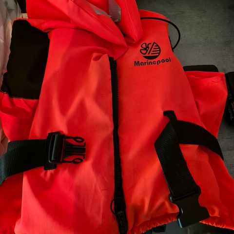 Redningsvest 30-40 kg