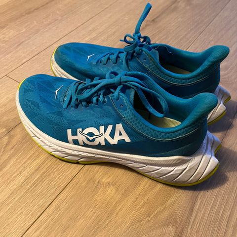 Hoka Carbon x2, str 39 1/3