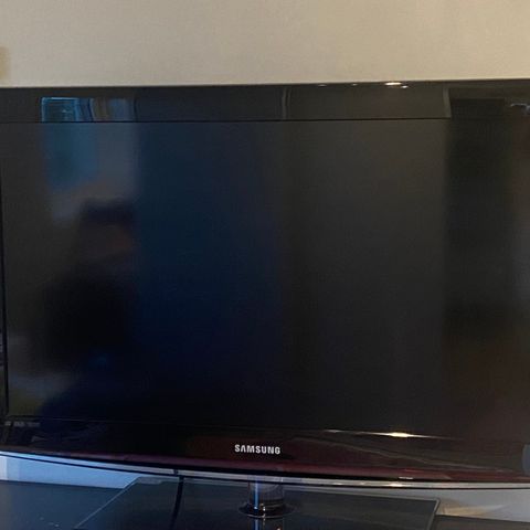 Samsung TV 32’’ med fot