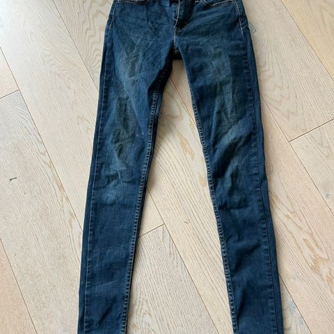 Levis 710 super skinny w26