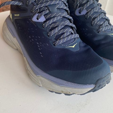 Gore-tex HOKA sko